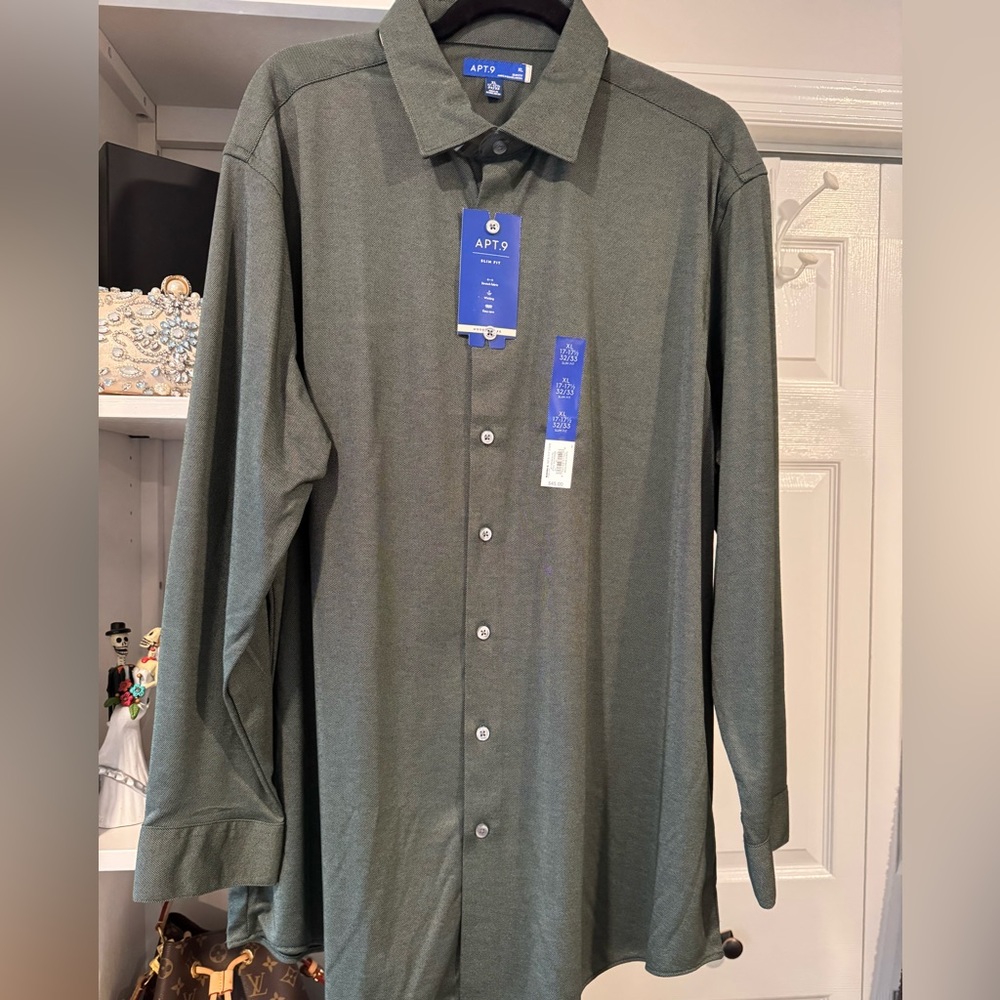NWT Apt9 Slim Fit Men’s Shirt